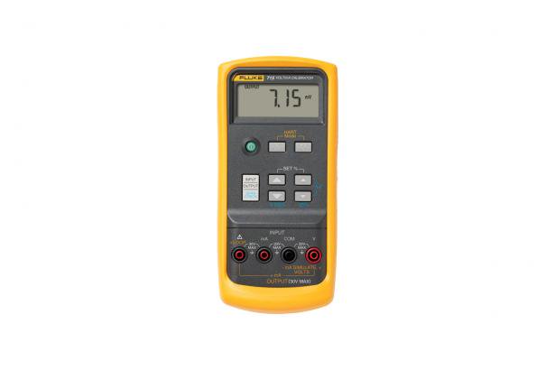 Fluke FLUKE-717 Pressure Calibrator (item no. 2547166, 662897, 1630430, 2547175, 2547182, 2547194, 2547203, 2547215, 2547232)